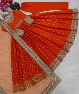 Vêtements ethniques indiens traditionnels pour femmes, robe Anarkali Kurti pour mariage et fête, vêtements élégants aux meilleurs prix en provenance d'Inde - Product Image 2