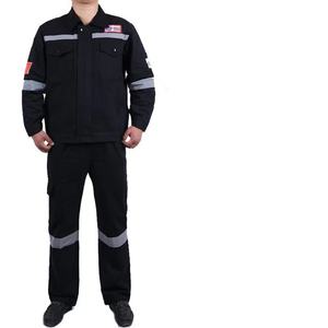 Combinaison de travail ignifuge pour homme, noire avec bandes réfléchissantes jaunes, en polyester, vêtement de sécurité - Product Image 5