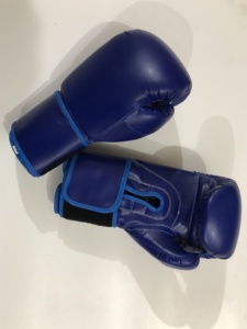 Guantes de Boxeo de Cuero Vacuno Personalizados para Propietarios de Gimnasios, Pedidos al por Mayor, Guantes Profesionales para Entrenamiento, Sparring y Boxeo - Product Image 1