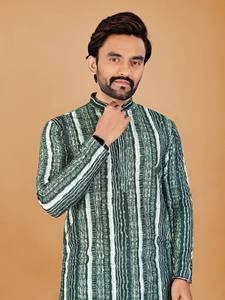 Kurta Pajama pour homme en tissu rayonne doux avec broderie style Chikankari et impression numérique - Product Image 5