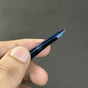 Pinza para Cejas de Acero Inoxidable con Punta Inclinada, Diseño Elegante y Ligero, Diseño de Lujo Personalizado - Product Image 3