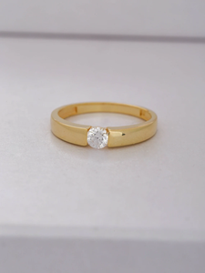 Anillo Solitario Moderno con Bisel Inspirado en un Bisel de Reloj, Corte Brillante, para Uso Diario, con Diamante Cultivado en Laboratorio, Banda Minimalista Chapada en Oro de 10k/14k/18k - Product Image 2