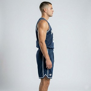 Ensemble d'uniformes de basketball classiques personnalisés de haute qualité pour hommes, maillot et short en maille épaisse bleue - Product Image 3
