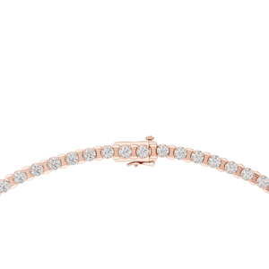 Perfecto para comunicar directamente el diseño con incrustaciones de oro que realzan la presencia de los diamantes redondos. - Product Image 4