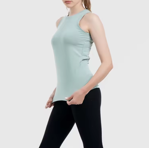 เสื้อกล้ามสีเขียวเซจสำหรับผู้หญิง แบบไม่มีแขน สกรีนโลโก้ได้ ระบายอากาศได้ดี ทรงเข้ารูป เสื้อกั๊กฤดูร้อน รับผลิตตามสั่ง ขายส่ง - Product Image 3