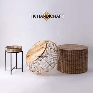 Mesa de Centro Redonda de Estilo Industrial con 3 Patas, Mesa Auxiliar de Cedro y Hierro para el Hogar, Madera Sólida para Sala de Estar o Balcón - Product Image 5