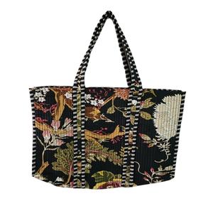 Bolso de Playa Vintage Ecológico Ligero de Algodón Acolchado con Estampado Floral Negro, Asas Largas para el Hombro, Hecho a Mano - Product Image 1