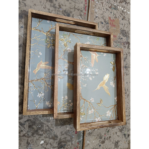Ensemble de plateaux de service en bois de manguier faits à la main, décoratifs, avec motif oiseau doré et émail floral, pour le petit-déjeuner |   Décoration d'intérieur élégante et luxueuse - Product Image 1