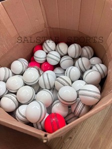 Wholesale <b>White</b> Pink Color Leather Club <b>Cricket</b> Ball 156GM Club League Balls Club <b>Cricket</b> Custom Logo Promotional Direct Factory - Product Image 2