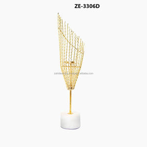 Bougeoir en métal noir fait main contemporain, qualité d'exportation pour la décoration de la maison urbaine, décoration de Noël, marché international - Product Image 1