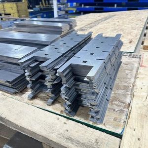 Pièces en tôle d'acier inoxydable fabriquées par CNC, usinage par électroérosion à fil, brochage, découpe laser, gravure pour composants de machines industrielles - Product Image 1