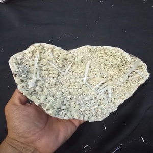 Apophyllite Scolaci Cluster Gemstone Natural Rock Crystal Specimen Environmentally Friendly Irregular Shape Love Theme Gift - Product Image 2
