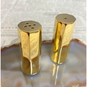 Ensemble de salières et poivrières hexagonales dorées en métal durable, outils pour herbes et épices, lavage à la main uniquement - Product Image 1