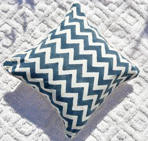 Funda de Cojín de Algodón con Estampado a Mano, Diseño Chevron Geométrico en Zigzag, Decorativa para Sofá y Hogar - Product Image 1