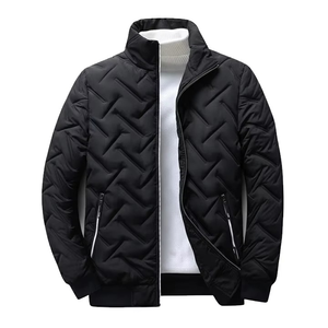 Chaqueta acolchada para hombre con diseño de costuras personalizadas, chaqueta cálida para el invierno, abrigo acolchado grueso, resistente al agua. - Product Image 2