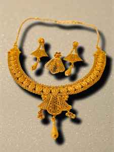 AWAIS HOUSE Collier et Bracelet Hiphop Infinity plaqué or 6 grammes avec sertissage griffes diamantées pour Festival des Femmes Africaines, Mariage et Fête - Product Image 2