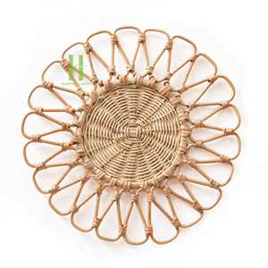 Eco-friendly Rattan Charger <b>Plate</b> Wall Decoration Round Flower Rattan Placemat Home Rattan Table <b>Mats</b> OEM Made In Vietnam - Product Image 1