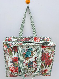 Fashionable <b>White</b> Cotton Tote <b>Bag</b> with Floral Print Bohemian Style Summer Casual Zipper Shopping Travel Handbag for Women - Product Image 5