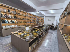 Assiettes rondes classiques rétro en acier inoxydable de style coréen - Assiettes à dessert et à barbecue pour restaurants - Product Image 5