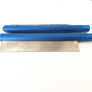 Sierra para Huesos Manual de Alto Rendimiento, Construcción en Acero Inoxidable Alemán, Mango Duradero, Acabado Liso, Certificación CE para Uso General - Product Image 2