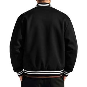 Chaqueta Varsity Negra para Hombre, Corte Regular, Cuello Camisero, Cierre de Botones, Color Sólido, Estilo Casual para Otoño - Product Image 5