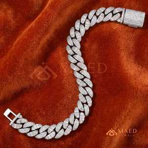 สร้อยข้อมือเงินแบบ Cuban Link ประดับเพชรโมอิสซาไนต์ สร้อยข้อมือแฟชั่นสวยงาม เหมาะสำหรับใส่ทุกวัน เป็นของขวัญ สไตล์ไมอามี ชิคาโก สำหรับผู้ซื้อชาวเมืองไมอามีและชิคาโก - Product Image 2