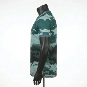 Camiseta de Manga Corta con Cuello Redondo y Camuflaje Digital para Hombre, de Secado Rápido, Tejido de Punto, Corte Ajustado, Largo Regular - Product Image 3