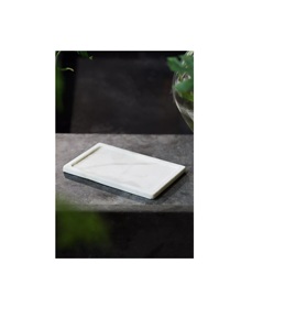 Plateau de table en marbre minimaliste pour la décoration d'appartements modernes, service élégant et arrangement raffiné pour la table à manger - Product Image 1