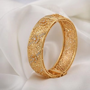 Vintage Women's Dubai Imitation Pearl Crystal Rhinestone Bridal Bangle Bracelet Set for <b>Wedding</b> Party - Product Image 5
