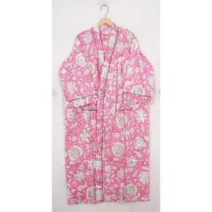 ชุดนอนผ้าไหมวินเทจสำหรับผู้หญิง ชุดคลุมกิโมโนสำหรับใส่ไปชายหาดหรือในบ้าน ชุดคลุมอาบน้ำผ้าฝ้ายพิมพ์ลายดอกไม้ - Product Image 1
