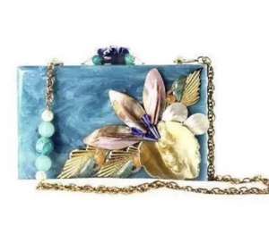 Sac à main en résine époxy pour femmes Pochette style amour au design unique très demandé pour cadeaux à un prix économique - Product Image 6