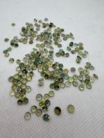 Lot de 66 pierres précieuses naturelles de tourmaline verte facettées de 4-5 mm, effet de couleur/feu, sans trou, achetez maintenant, prix de gros, pour la création de bijoux