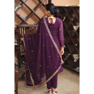 Hermoso conjunto Dupatta superior inferior para mujer con trabajo de bordado de secuencia - Product Image 6