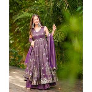 Vestido de fiesta de diseño y conjunto Dupatta con bordado talla XL - Product Image 4