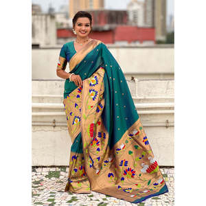 Sari en soie Paithani verte Elite Weaves avec grande bordure tissée Zari, concept demi-hauteur, vêtement indien/pakistanais - Product Image 1