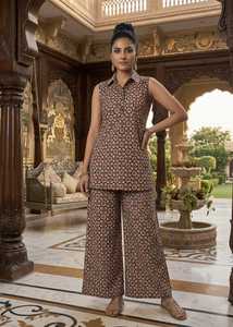 Conjuntos de algodón elegantes y cómodos, diseñados para el uso diario y la moda, ideales para boutiques, minoristas, marcas y compradores mayoristas. - Product Image 3