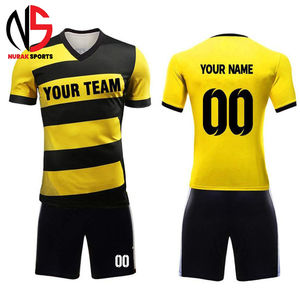 Maillots et Shorts de Football pour Hommes 2026 – Kits de Football à Prix Abordable – Uniformes de Football par Sublimation – Personnalisation OEM – 100% Polyester Maille - Product Image 4