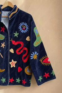 Veste bomber en velours à motif floral brodé Suzani, faite à la main, style bohème vintage, réversible, courte, ethnique, automne-hiver - Product Image 2