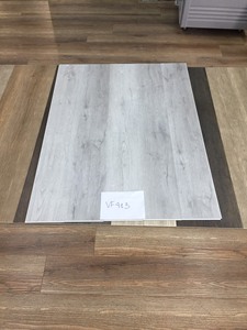 พื้น SPC แบบแข็ง VFLOOR รุ่นโมเดิร์น กันน้ำ ทนต่อรอยขีดข่วน ระบบคลิ๊กล็อค ติดตั้งง่าย ขนาดกลาง 5 แผ่น เหมาะสำหรับบ้านพักอาศัยและโรงพยาบาล - Product Image 3