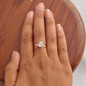 แหวนหมั้นเพชรทองคำขาว 18K สำหรับผู้หญิง ดีไซน์ทันสมัย วงเปิด แหวนแต่งงาน แหวนสัญญา เครื่องประดับมินิมอล - Product Image 5