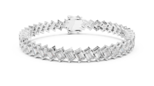 Pulsera de tenis clásica con diamantes cultivados en laboratorio de 7.5 quilates con corte esmeralda en oro amarillo de 18 quilates para uso diario en la oficina o compromiso para mujeres - Product Image 5