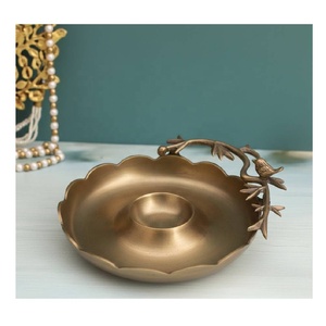 Plat de service rond moderne en acier inoxydable motif branche d'arbre pour chips et trempettes, 36x5 cm, parfait pour servir des collations aux invités sur la table à manger à la maison - Product Image 1