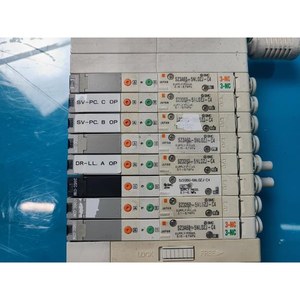 Vanne solénoïde 5 ports SMC SZ3A60-5NLOZJ-C4, utilisée comme pièce détachée pour équipement semi-conducteur Legacy - Product Image 3