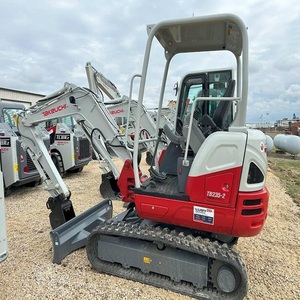 Mini-excavatrice Takeuchi TB235-2 bien entretenue avec godet de 0,21 m, cabine PLC, moteur Kohler et chenilles en caoutchouc - Product Image 4