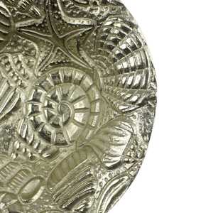 Bol en métal artisanal de luxe avec un design vintage sculpté pour la décoration de la maison et le service des aliments - Product Image 3