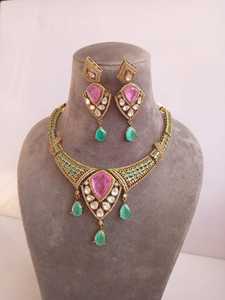 Conjunto de collar tradicional indio de calidad premium, joyería de lujo con un atractivo real, perfecto para bodas, fiestas y se adapta a cualquier atuendo. - Product Image 3