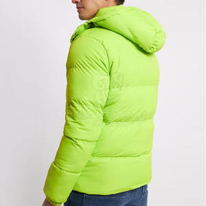 Chaqueta de Invierno Acolchada para Hombre, Cómoda y Duradera, Ideal para Aventuras de Fin de Semana o Estilo Urbano Informal, en Venta - Product Image 4