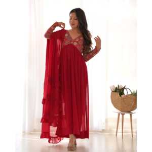 Conjunto de Kurta con Bordado Rojo Corte Naira de Aayna Clothing, Talla XS, 700g - Product Image 5