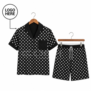Conjunto de Pijama de Mujer con Logotipo Personalizado de la Hermandad Delta Sigma de Cosh International, Negro con Puntos, Manga Corta, Botones al Frente, Ropa Casual - Product Image 1