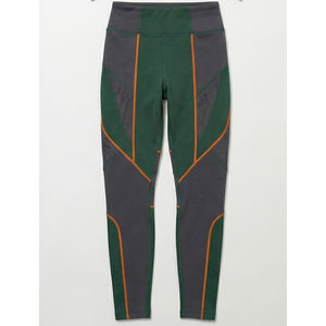 Ensemble de survêtements de sport personnalisés OEM à séchage rapide pour hommes et femmes, tenue de fitness en gros - Product Image 5